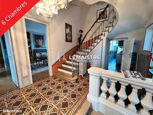 Propriété 8 pièces 240 m²