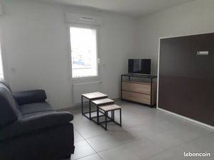 Studio meuble 35 m2 + garage 15 m2 aix les bains 800