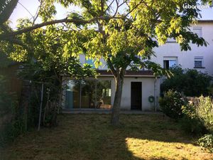 Location maison 5 pièces 90 m2