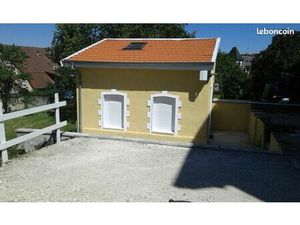 Maisonnette à louer avec fibre optique et cuisine équipée