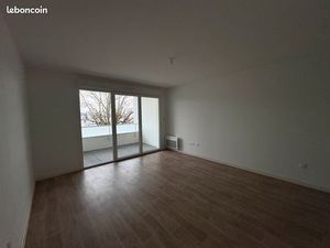 T2 avec balcon- saint medard centre