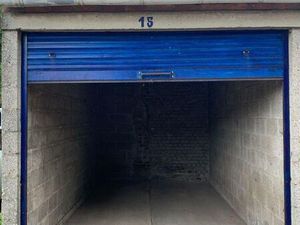 Garage 1 pièce 14 m²