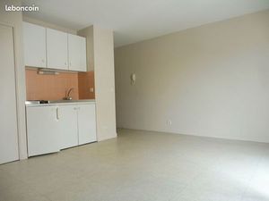 Studio 1 pièce 25 m²