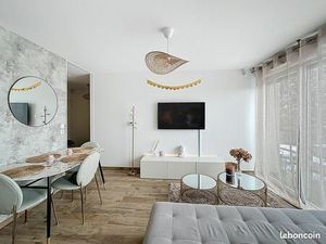 Appartement T3 meublé  dernier étage  terrasse + garage en sous-sol