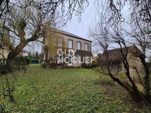 Maison Pourrain 7 pièce(s) 170 m2