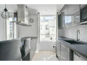 Location appartement 1 pièce  32.00m²  Paris 15