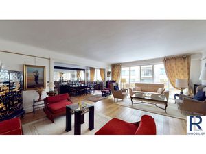 Bel appartement de 114m2 avec 2/3 chambre à Paris 16