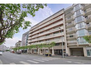 VENTE APPARTEMENT DE STANDING BOULEVARD CLEMENCEAU 3 CHAMBRES AVEC DOUBLE BALCON ET PARKIN