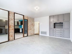 Venez découvrir sans tarder cette charmante maison de hameau située à Gorges  à seulement 