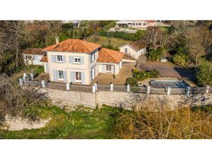 Vente maison 5 pièces 143 m² Villeneuve-sur-Lot (47300)