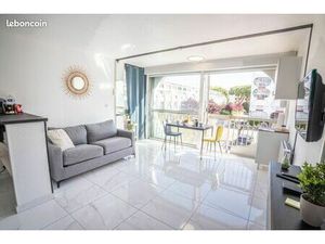 STUDIO + parking ?️ la grande motte