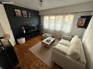 Angers centre T1 bis meublé