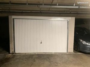 Box fermé à louer – Gare de Bondy – Stationnement voiture uniquement