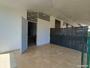 Maison mitoyenne T2 meublée avec jardin – Tout compris