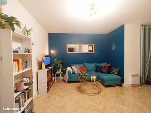 Joli T2 meublé au pied du métro La Vache