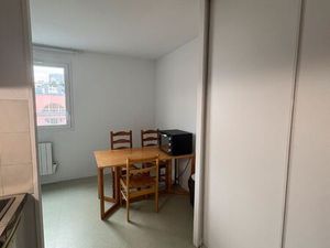 Studio parking privé Clermont Fd Facultés Lecoq LES ESTUDAINTINES