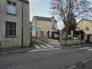 EXCLUSIF IMMEUBLE DE RAPPORT AVEC 4 APPARTEMENTS