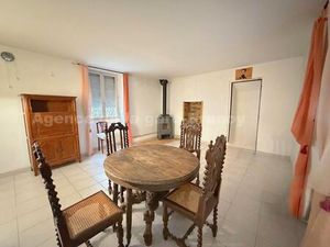 MAISON RURALE PROCHE CENTRE-VILLE