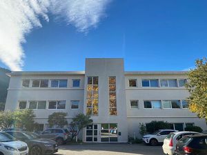 Vente/Location bureau GEMENOS 52 m²