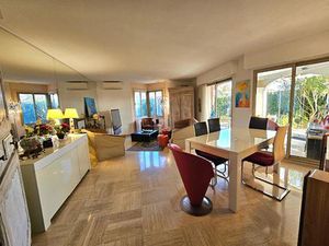 Grand 3 pièces en rez-de-jardin avec cave et garage