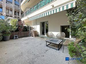 Appartement 4 pièces avec terrasse en plein coeur de Nice