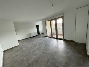 Location Appartement 2 pièces 51m² NEUVILLE LES DAMES 01400
