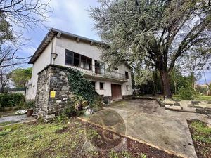 Maison de type 5 avec grand garage et jardin à Castelnaudary