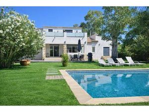 Villa Avec Piscine  Plage À Pied