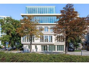 Architecturaal kantoorgebouw op absolute zicht locatie!