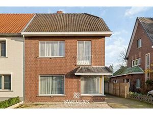 Woning met uitzonderlijk renovatiepotentieel op ruim en groen perceel nabij Zonhoven centr
