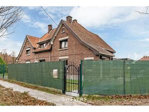 Instapklare gezinswoning met privacy en ideale ligging in Genk