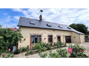 PROCHE MAINTENON  CHARMANTE LONGERE de 120 m²  4 pièces