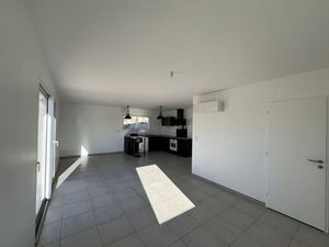 Vente maison 4 pièces 80 m² Saint-Hilaire-Peyroux (19560)