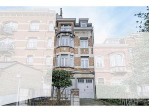 Appartement te koop in Laken met 2 slaapkamers