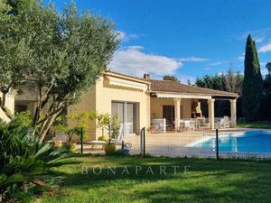 Maison au coeur d'un golf