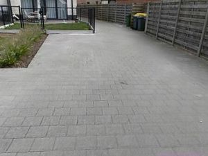 Open autostaanplaatsen te huur Kapellestraat Laakdal