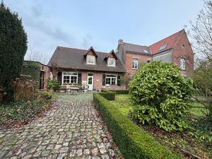 Fermette Bois Grenier - 300 m2 hab - 6/7 chambres / 6992a