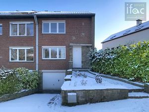 Mooi gerenoveerde woning met 4 slaapkamers en 2 badkamers.