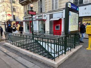 LOCAL COMMERCIAL LOCATION PURE 377M2 - EMPLACEMENT N°1 - PARIS 11EME