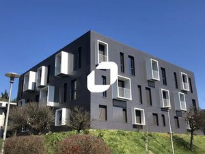 Location Bureau Meylan 38240