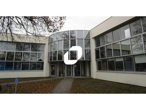 A LOUER  PROXIMITE TRAMWAY