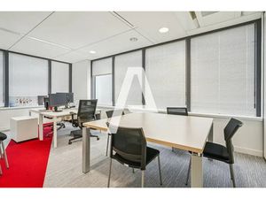 A LOUER : Surfaces de bureaux / proximité MIN de Rungis