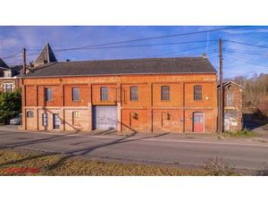 Surface industrielle à vendre à Rue des Trois Frères Servais 40 Jemeppe-Sur-Sambre (VBD702