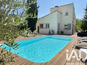 Vente Maison Piscine à Aix-en-Provence (13080) : à vendre Piscine / 250m² Aix-en-Provence
