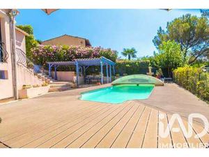 Vente Maison Piscine à Roquebrune-sur-Argens (83380) : à vendre Piscine / 134m² Roquebrune