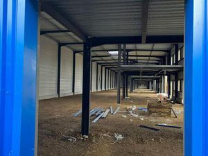 LOCAL D'ACTIVITE à louer