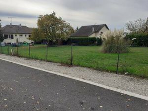 Terrain constructible viabilisé à vendre