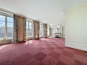 LYON 2 Ainay / Carnot - Appartement de 165m2 à rénover