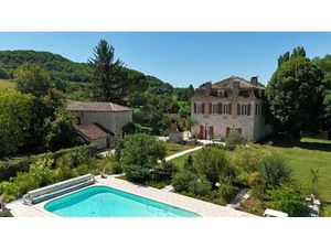 Vente maison 18 pièces 639 m² Montcuq-en-Quercy-Blanc (46800)