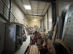 Servon (77) - A louer - Local d'activité avec bureaux de 140 m²